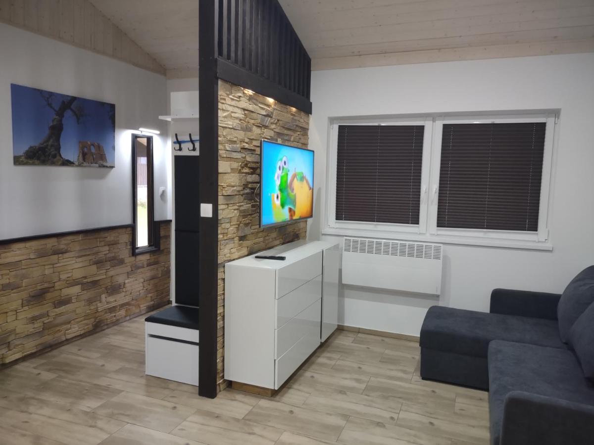 Domek Parterowy Apartamentowy Ostoja Ревал Екстериор снимка