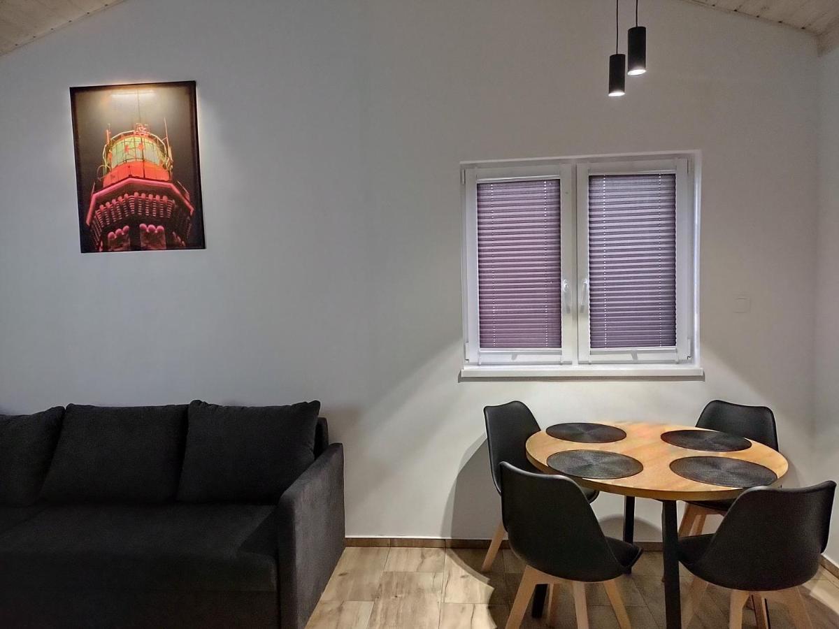 Domek Parterowy Apartamentowy Ostoja Ревал Екстериор снимка