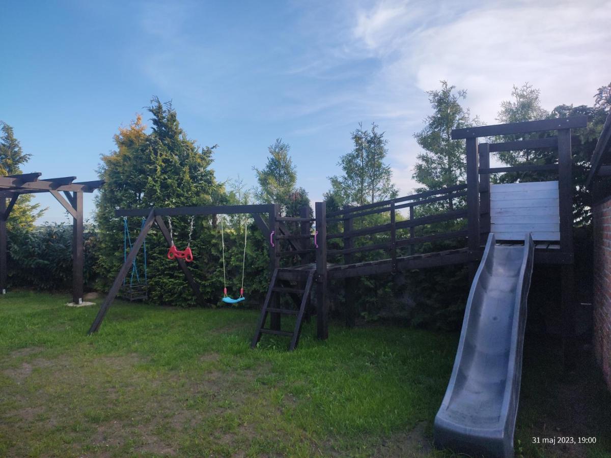 Domek Parterowy Apartamentowy Ostoja Ревал Екстериор снимка